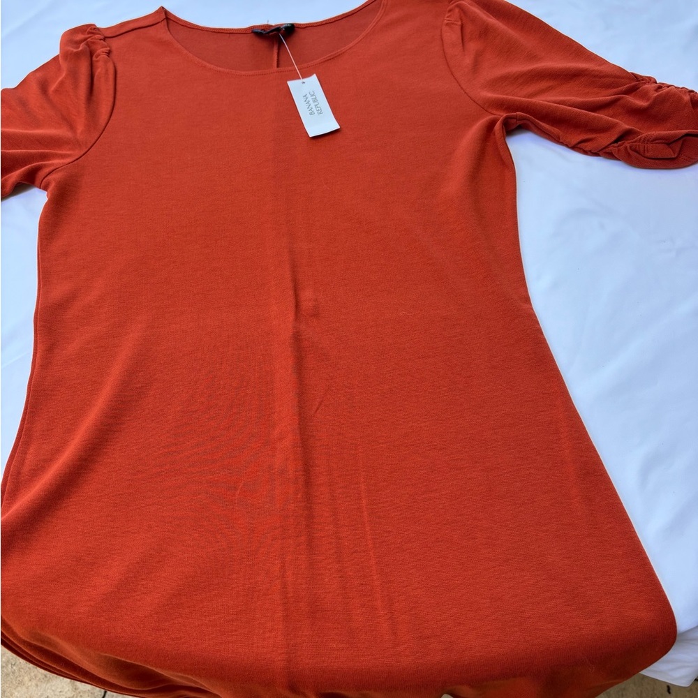 Banana Republic Orange Short Sleeve Tee - Picture 4 of 4